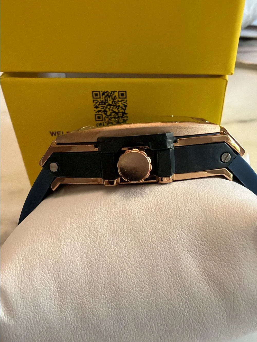 Invicta stylish men